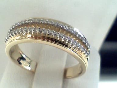 Кольцо из золота 585 с бриллиантами