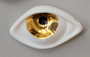 Брошь с фарфором