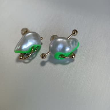 Серьги из стали с жемчугом