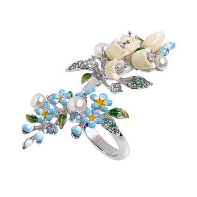 Кольцо из серебра 925 с кораллом синтетическим