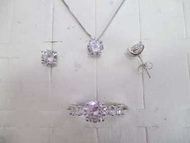 Кольцо из серебра 925 с кубическим цирконием